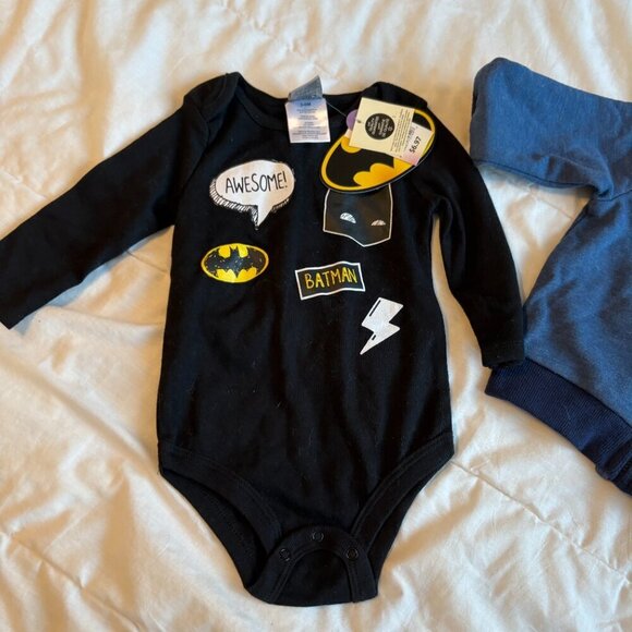 DC Comics Batman & Superman Baby Bundle 3-6 months NWT - Picture 3 of 7